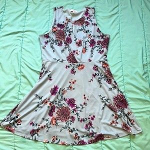 Candies Floral Peek-a-Boo Slit with Rounded Neckline Sleeveless Kneelength Dress